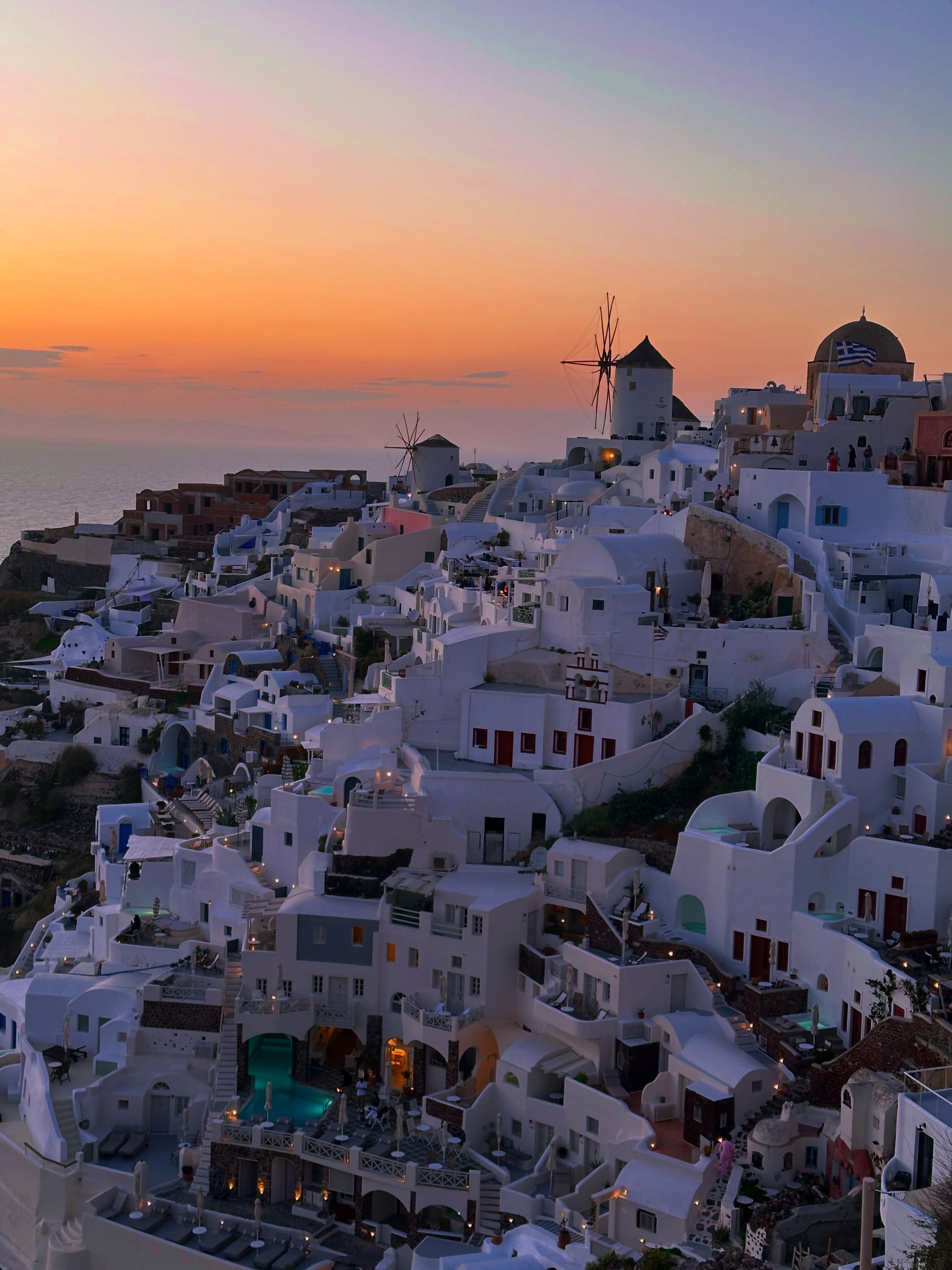 Heaven on earth✨🇬🇷💖 Santorini Sunsets 

#greece #santorinigreece #santorini #greecetravel